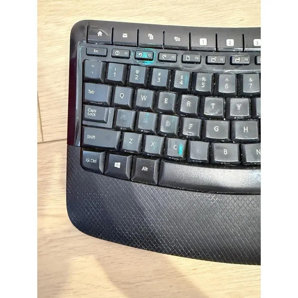 Microsoft Wireless Comfort Keyboard 5050 #1728 NO RECEIVER/DONGLE Ergonomic